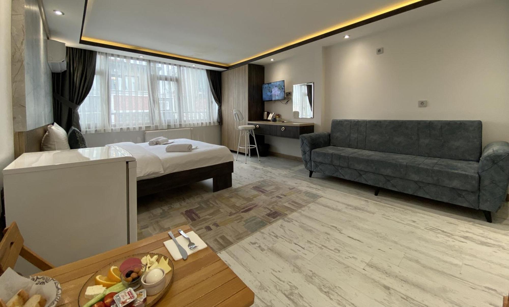 Апартаменти Blue Mansion & Flats *
